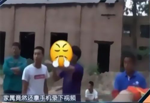 珠江電纜快訊|男子觸電被困，家屬怒斥消防員“帶電也得救”！